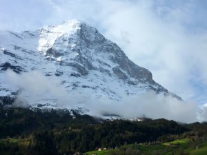 0402_EigerNorthFace_12x9@72_lo