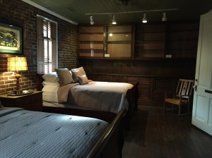 01 Clarksdale Oxbow bedroom