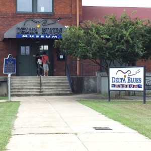 13 Clarksdale Blues Museum